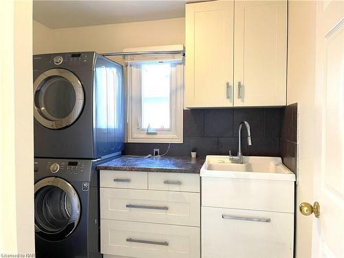 61 Barbican Trail, St. Catharines, ON - Indoor Photo Showing Laundry Room