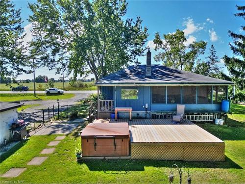 40252 Forks Road, Wainfleet, ON - Outdoor With Deck Patio Veranda