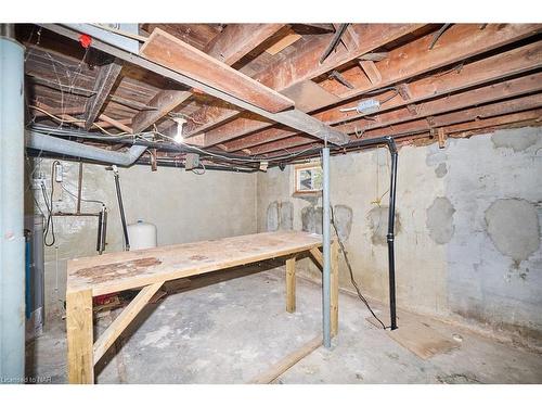 40252 Forks Road, Wainfleet, ON - Indoor Photo Showing Basement