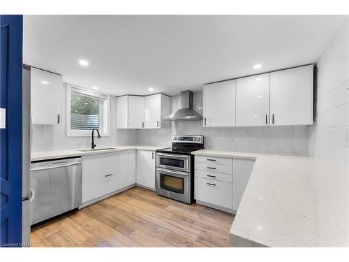 Basement-11 Thorncliff Drive, St. Catharines, ON - Indoor Photo Showing Kitchen With Stainless Steel Kitchen With Upgraded Kitchen