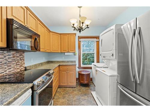 259 Niagara Street, St. Catharines, ON - Indoor Photo Showing Laundry Room