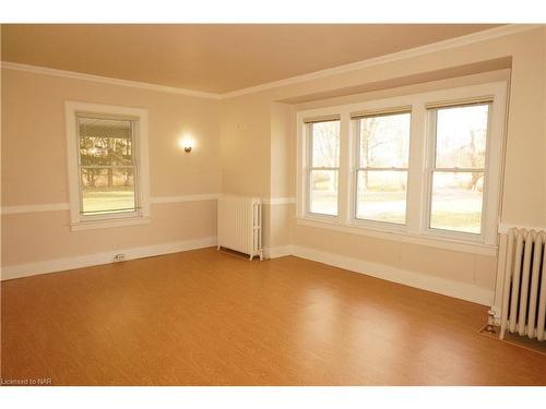 825 Garrison Road, Fort Erie, ON - Indoor Photo Showing Other Room