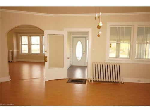 825 Garrison Road, Fort Erie, ON - Indoor Photo Showing Other Room