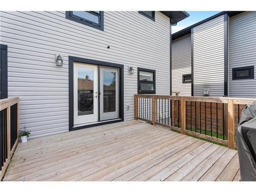 10 Leeson Street, St. Catharines, ON - Outdoor With Deck Patio Veranda With Exterior