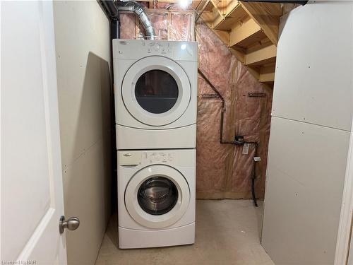 Basement-6635 Parkside Road, Niagara Falls, ON - Indoor Photo Showing Laundry Room