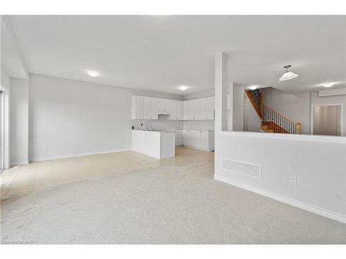 226 Palace Street, Thorold, ON - Indoor Photo Showing Kitchen