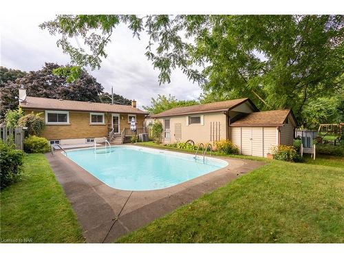 6326 Doreen Drive, Niagara Falls, ON - Outdoor With In Ground Pool