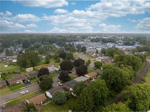 6326 Doreen Drive, Niagara Falls, ON - Outdoor With View