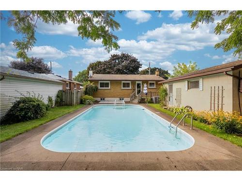 6326 Doreen Drive, Niagara Falls, ON - Outdoor With In Ground Pool