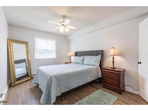 110-2 Walnut Street, St. Catharines, ON - Indoor Photo Showing Bedroom