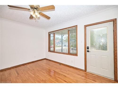 68 Churchill Street, St. Catharines, ON - Indoor Photo Showing Other Room