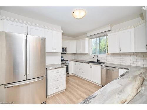 68 Churchill Street, St. Catharines, ON - Indoor Photo Showing Kitchen