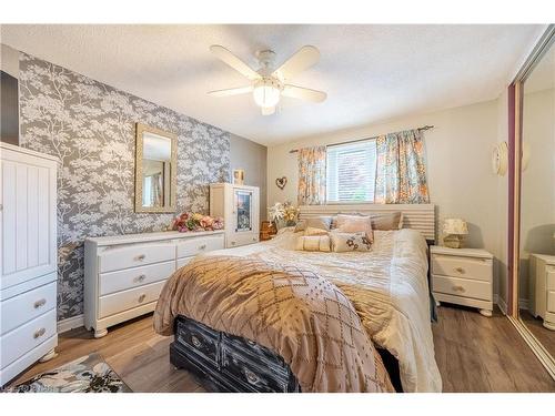 491 Bunting Road, St. Catharines, ON - Indoor Photo Showing Bedroom