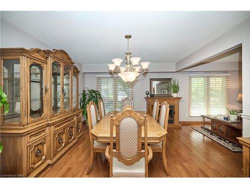 7151 Maywood Street, Niagara Falls, ON - Indoor Photo Showing Dining Room