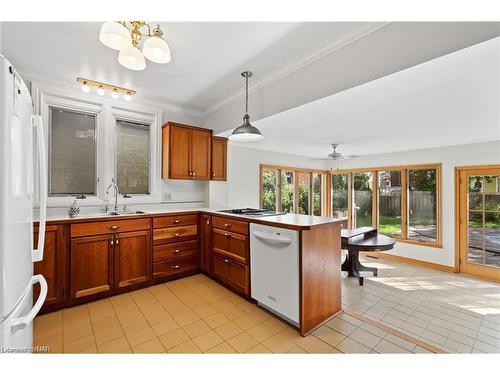 4981 Second Avenue, Niagara Falls, ON - Indoor Photo Showing Kitchen With Double Sink