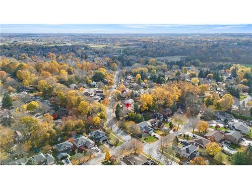 142 Welland Road, Fonthill, ON - Outdoor With View