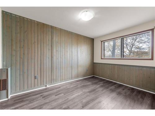 160 Woodside Drive, St. Catharines, ON - Indoor Photo Showing Other Room