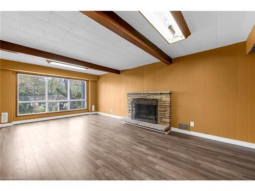 160 Woodside Drive, St. Catharines, ON - Indoor Photo Showing Other Room With Fireplace