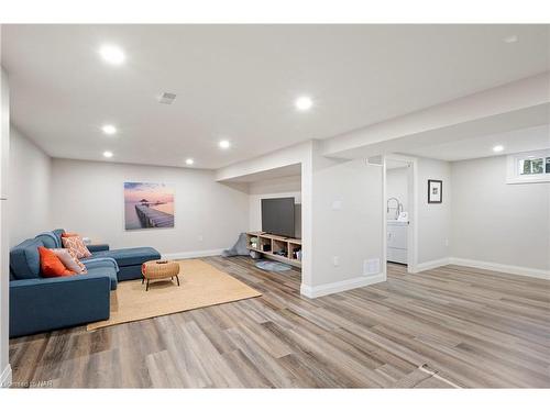 18 Densgrove Drive, St. Catharines, ON - Indoor Photo Showing Basement