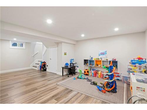 18 Densgrove Drive, St. Catharines, ON - Indoor Photo Showing Basement