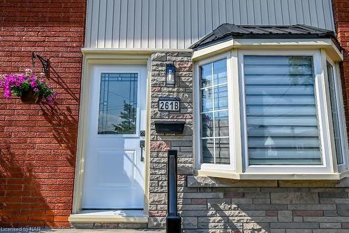 B-261 Scott Street, St. Catharines, ON - Outdoor