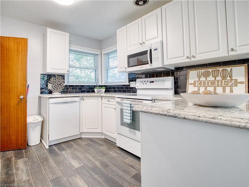 101 Masterson Drive, St. Catharines, ON - Indoor Photo Showing Kitchen