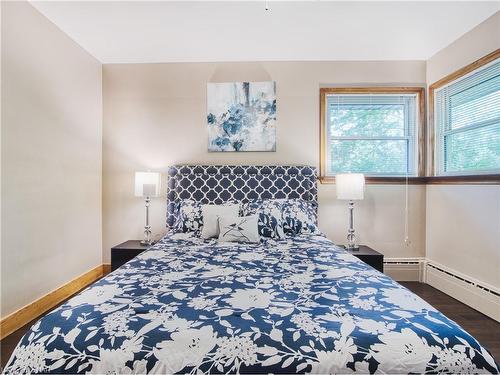 101 Masterson Drive, St. Catharines, ON - Indoor Photo Showing Bedroom