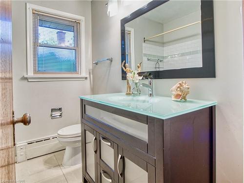 101 Masterson Drive, St. Catharines, ON - Indoor Photo Showing Bathroom