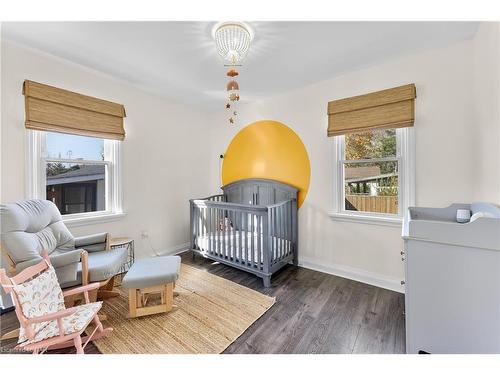 121 Louth Street, St. Catharines, ON - Indoor Photo Showing Bedroom