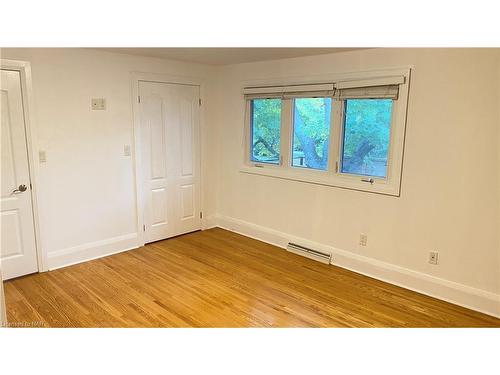 10 Adelene Crescent, St. Catharines, ON - Indoor Photo Showing Other Room