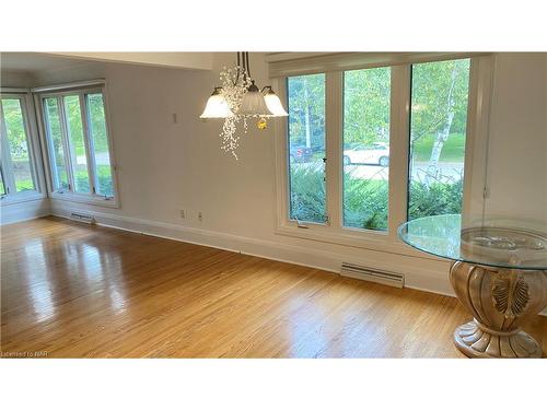 10 Adelene Crescent, St. Catharines, ON - Indoor Photo Showing Other Room