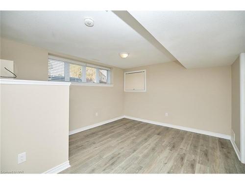 437 Sugarloaf Street, Port Colborne, ON - Indoor Photo Showing Other Room