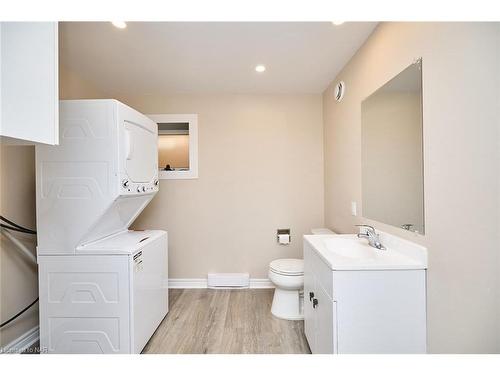 437 Sugarloaf Street, Port Colborne, ON - Indoor Photo Showing Laundry Room