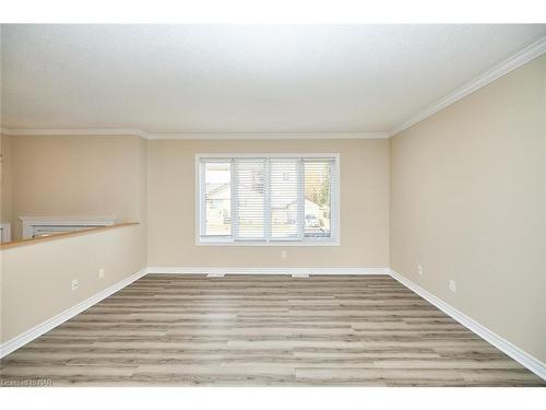 437 Sugarloaf Street, Port Colborne, ON - Indoor Photo Showing Other Room