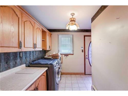 79 Four Mile Creek Road, Niagara-On-The-Lake, ON - Indoor Photo Showing Laundry Room