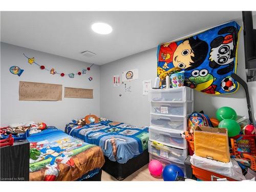 366 Carlton Street, St. Catharines, ON - Indoor Photo Showing Bedroom