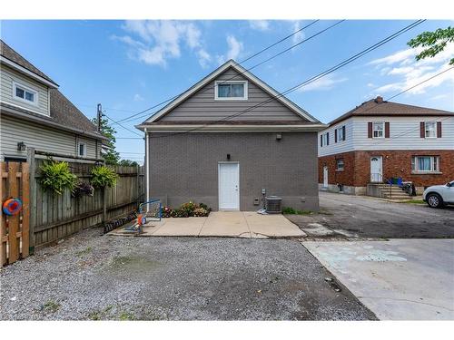 366 Carlton Street, St. Catharines, ON - Outdoor