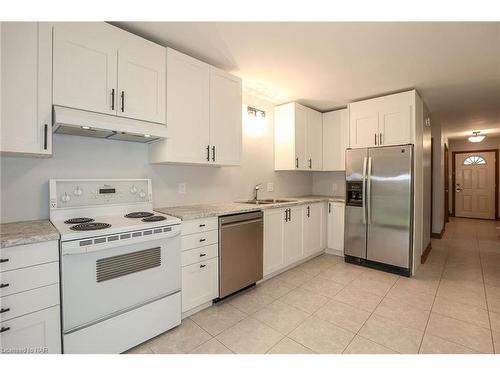 12 Hillview Road N, St. Catharines, ON - Indoor Photo Showing Kitchen With Double Sink