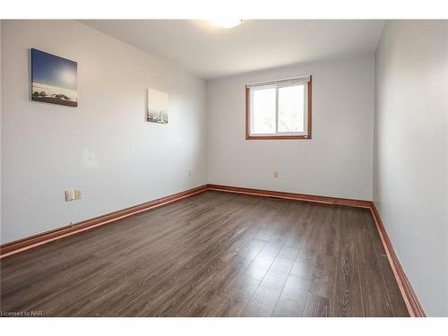 12 Hillview Road N, St. Catharines, ON - Indoor Photo Showing Other Room