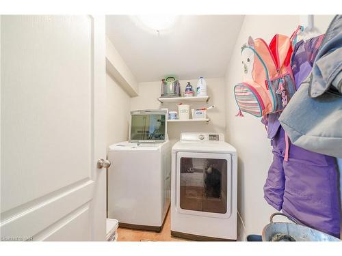 327 Fitch Street, Welland, ON - Indoor Photo Showing Laundry Room