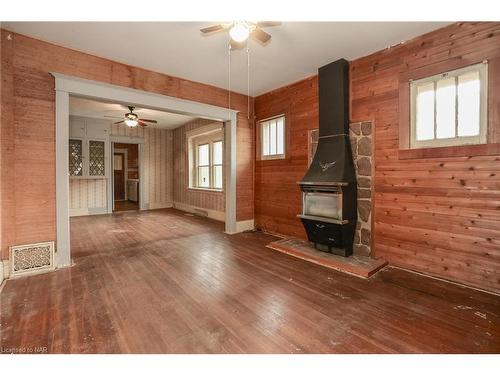 65 South Drive, St. Catharines, ON - Indoor With Fireplace