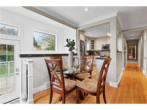 10 Nickerson Avenue, St. Catharines, ON - Indoor Photo Showing Dining Room