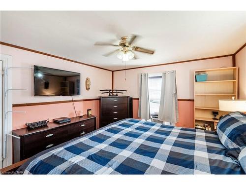 38 Richard Street, Victoria Harbour, ON - Indoor Photo Showing Bedroom