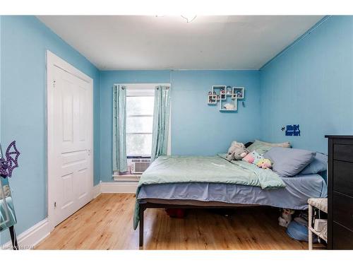 38 Richard Street, Victoria Harbour, ON - Indoor Photo Showing Bedroom