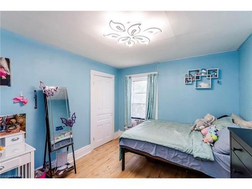 38 Richard Street, Victoria Harbour, ON - Indoor Photo Showing Bedroom