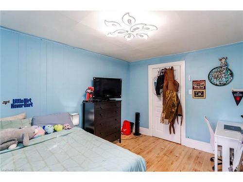 38 Richard Street, Victoria Harbour, ON - Indoor Photo Showing Bedroom