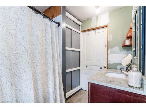 38 Richard Street, Victoria Harbour, ON - Indoor Photo Showing Bathroom