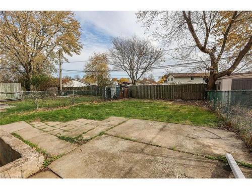 558 First Avenue, Welland, ON - Outdoor With Backyard