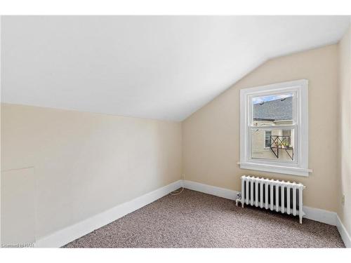 59 Wellington Street, St. Catharines, ON - Indoor Photo Showing Other Room