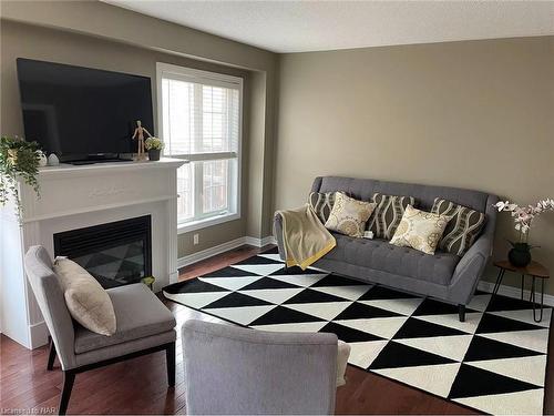 213 Wright Crescent, Niagara-On-The-Lake, ON - Indoor Photo Showing Living Room With Fireplace